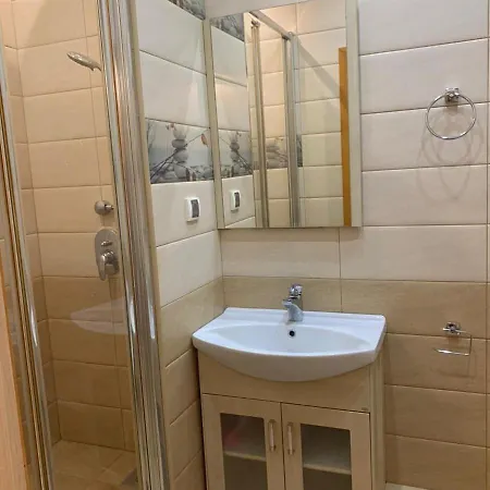 Apartamento Graz Narek House 6 *